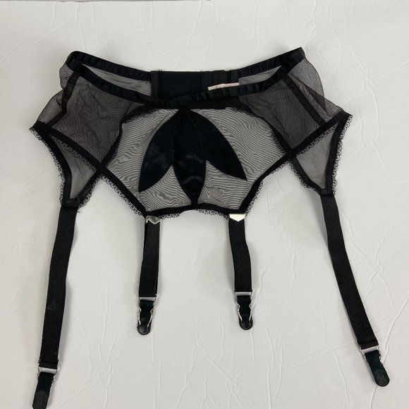 Olga Other - Vintage garter belt by Olga Size 26